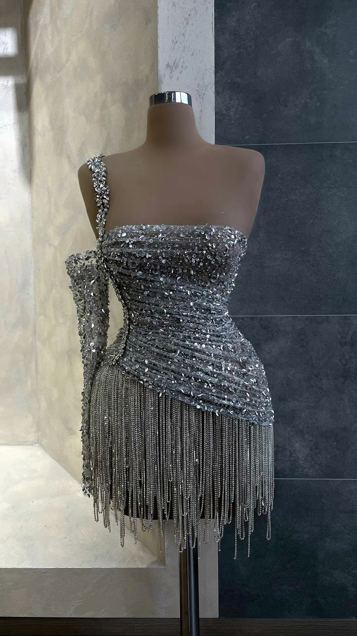 Silver Beaded Cocktail Dress With Long Tassel Fringes One Sleeve Crystal Sequin Sparkly Short Homecoming Wear      fg6592