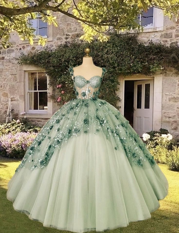 A Line Green Tulle Quinceanera Dress Lace Appliques Ball Gown      fg6507