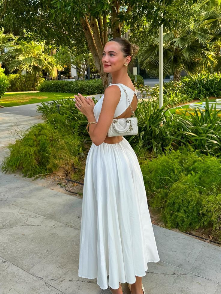 Women's White Backless Long Dress Elegant Sleeveless O-Neck Fashion Party Holiday Dress   fg7434