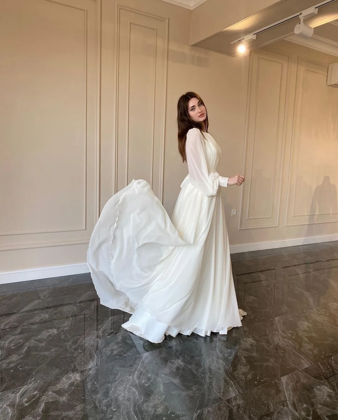 Women Elegant Pleated Lantern Sleeve Round Neck Maxi Dress Fashion Long Sleeve Party Evening Dress      fg5902